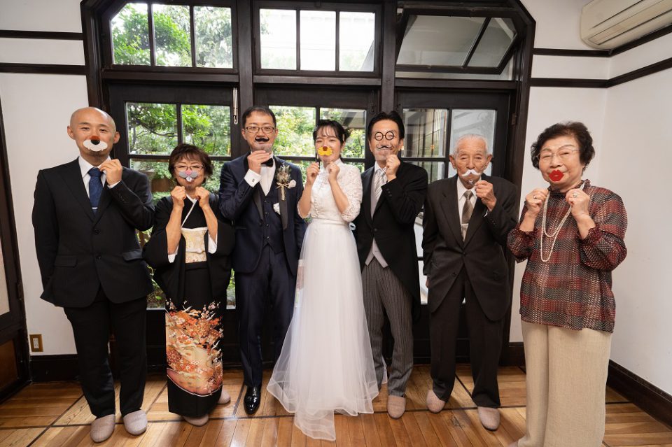 コロナ 結婚式 人が集まる結婚式での三密 感染症の対策とは でら婚