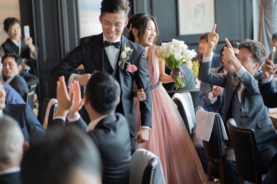 少人数or大人数 Withコロナにおける新しい結婚式の形とは でら婚 少人数or大人数 Withコロナにおける新しい結婚式の形とは でら婚