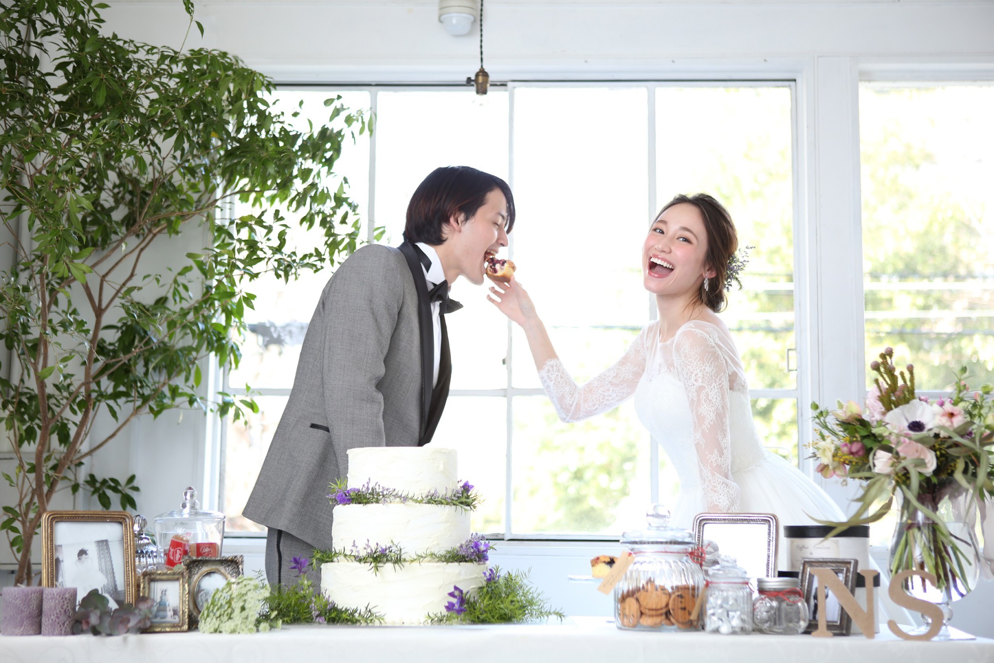 定番から変わり種まで ファーストバイトのアイディアをご紹介 でら婚 定番から変わり種まで ファーストバイトのアイディアをご紹介 でら婚