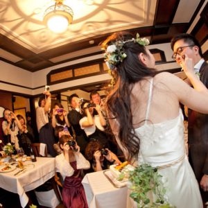 カメラマンに囲まれて